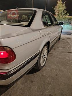 بی ئێم دەبڵیو سیریەس 7